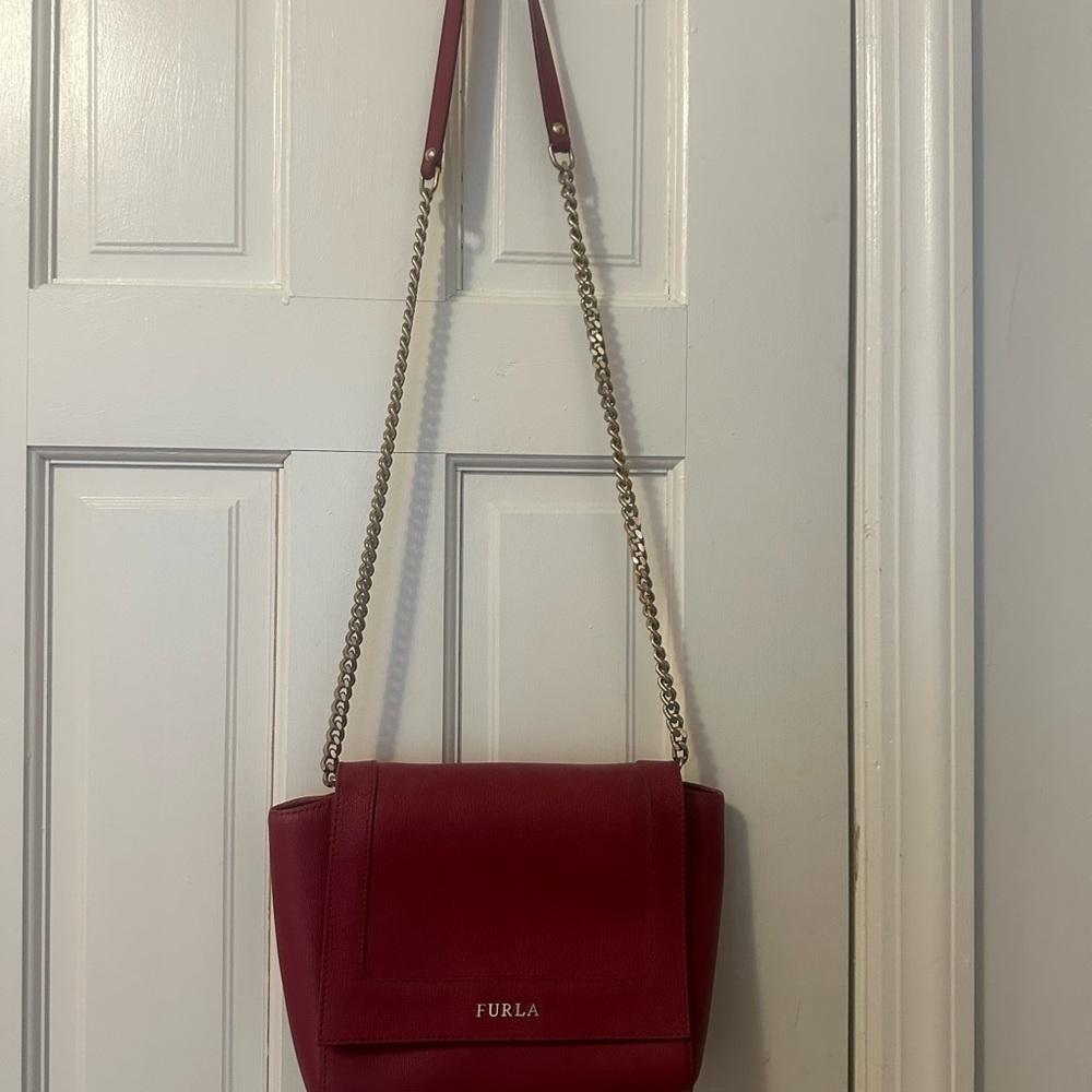Furla red Shoulder Bag with Gold Chain